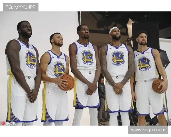 2017年NBA总决赛骑士与勇士精彩对决赛程回顾与分析