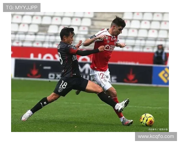 兰斯与史特拉斯堡足球对决精彩回顾及赛季展望分析