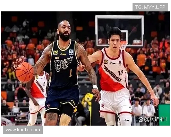 火箭队与太阳队激战三月三十一日，争夺季后赛席位的关键对决