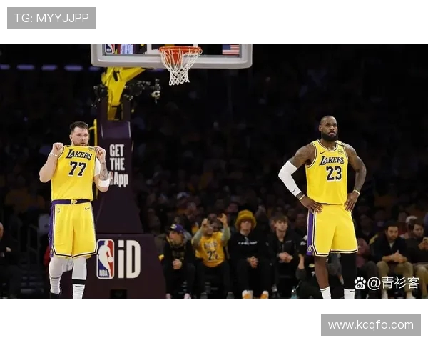 火箭与湖人季后赛对决回顾及精彩瞬间分析