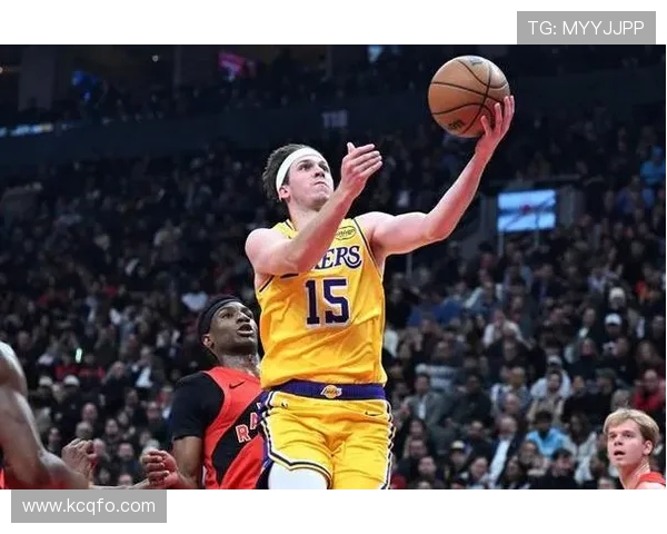 狂热与银星的激烈对决比分直播全程追踪精彩瞬间不容错过