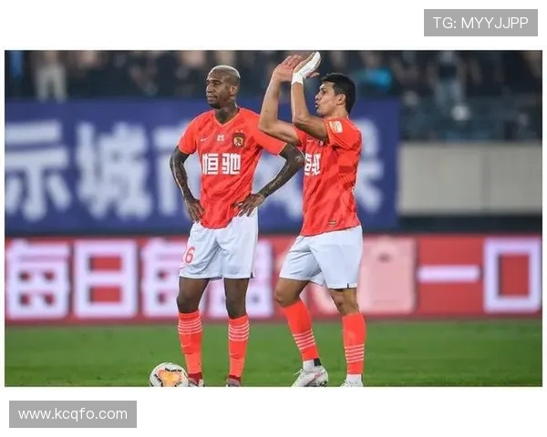 杭州攀岩队区域防守战术解析与攀岩热点的深度探讨