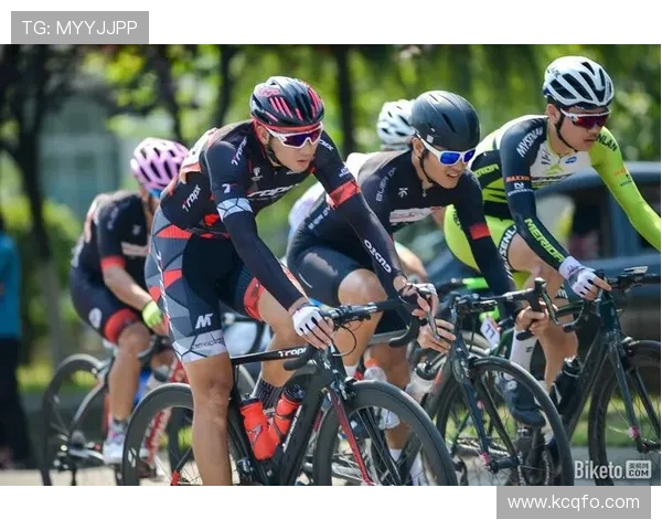 成都与重庆极限运动队赛后复盘分析比赛节奏与战术对决
