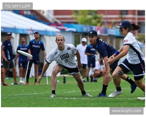 成都飞盘队意识对比分析揭示团队协作与个人表现的深层关系