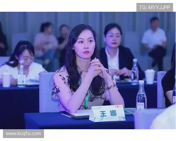 王娜专访:从青涩少女到羽毛球冠军的成长之路与心路历程 王娜专访:从青涩少女到羽毛球冠军的成长之路与心路历程
